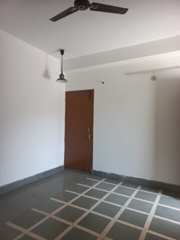 Master Bedroom in 3 BHK Independent House at Gomti Nagar – for Rent