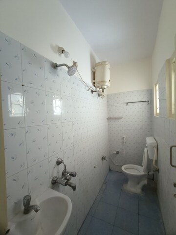 Bathroom in 2 BHK Apartment at Baiyappanahalli – for Rent