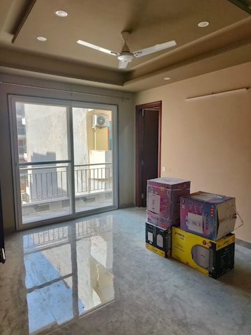 Master Bedroom in 3 BHK Builder Floor at Sector 51 – for Rent