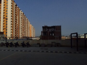 2 BHK Apartment For Sale in Wave Dream Homes, Wave City