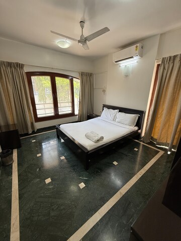 Bedroom in 3 BHK Apartment at Koregaon Park – for Rent