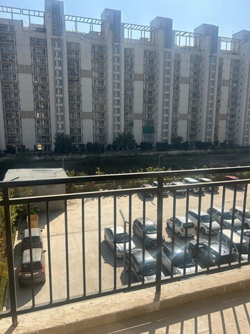 Swimming Pool in 3 BHK Apartment at ROF Aalayas Phase 2, Sector 102 – for Rent