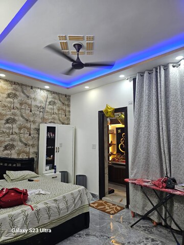 Room in 3 BHK Apartment at Rely Home, Green Fields Colony – for Sale