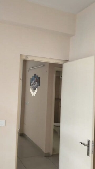  2 BHK Apartment at Wave City, Wave City – for Rent