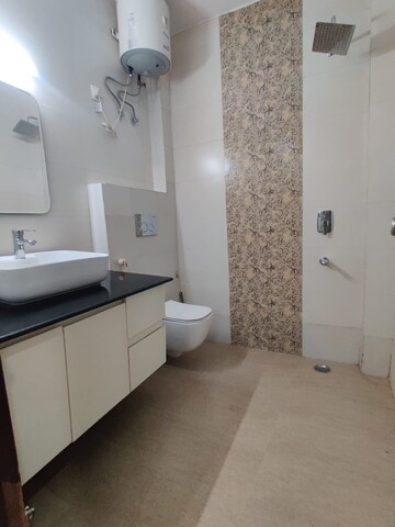 Bathroom in 2 BHK Builder Floor at Ansal Sushant Lok I, Sector 43 – for Rent