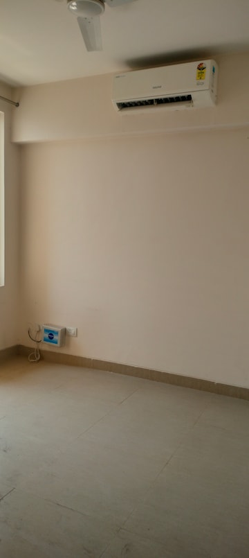 4 BHK Apartment For Rent in Emaar Emerald Floors Premier, Sector 65
