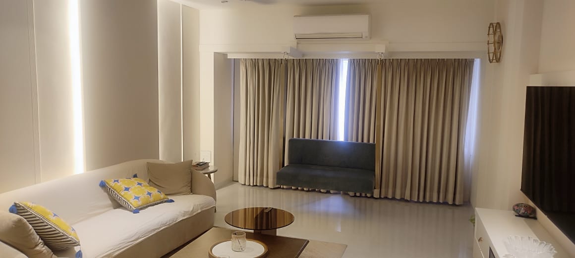 2 BHK + Pooja Room,Study Room 1100 Sq.Ft. Apartment in Lokhandwala Residency