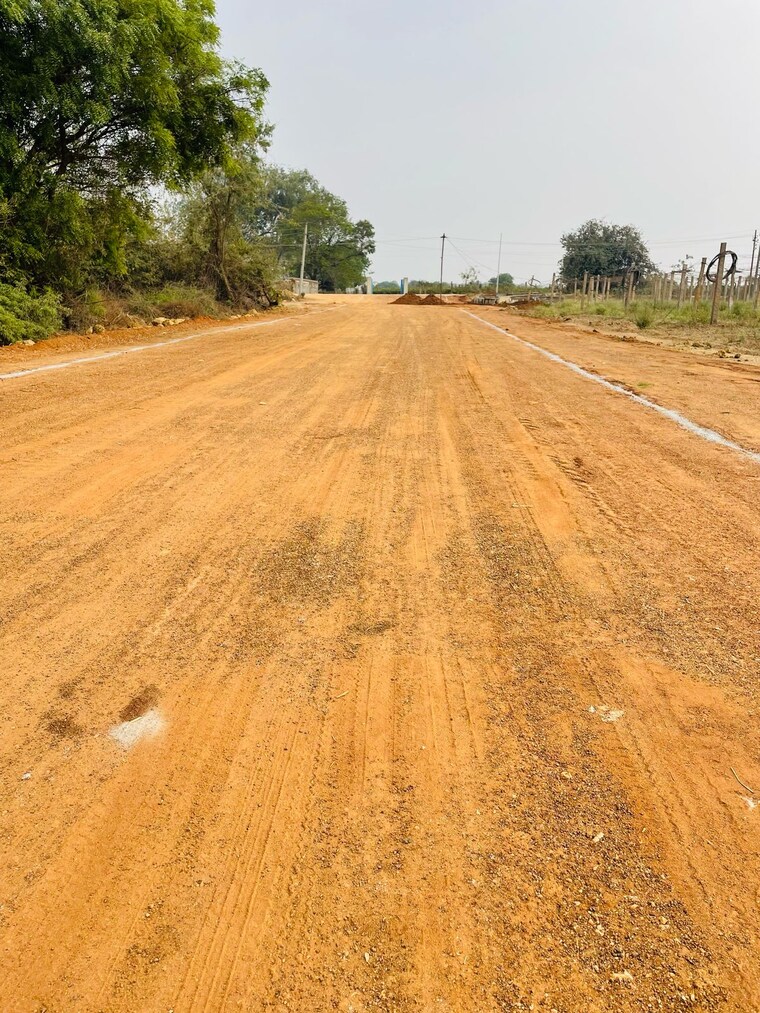 Garden, sri-north-wave  200 Sq.Yd. Plot In Medchal Hyderabad 8481186