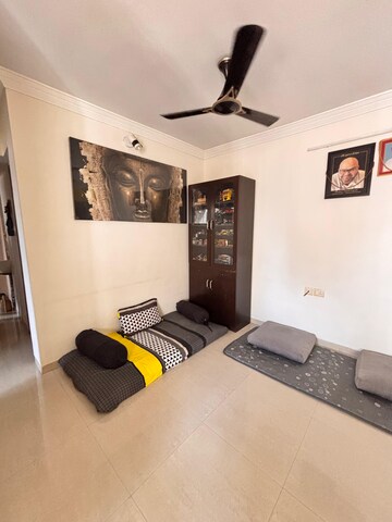 Living Room in 2.5 BHK Apartment at Riddhi Tower, Malad East – for Rent