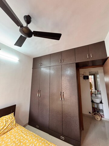 Bedroom in 2.5 BHK Apartment at Riddhi Tower, Malad East – for Rent