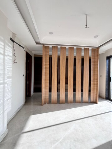 Furnished Amenities in 4 BHK Builder Floor at TDI The Retreat, Sector 89 – for Sale