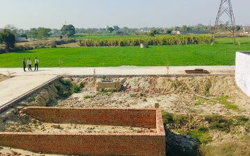 Plot For Sale in Kalindi Kunj