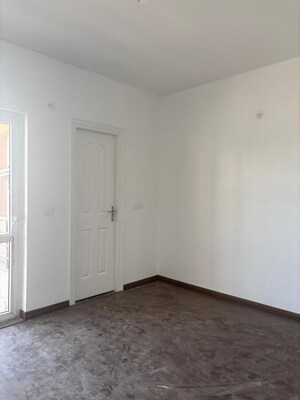 Master Bedroom in 3 BHK Builder Floor at BPTP Park 81, Sector 81 – for Sale