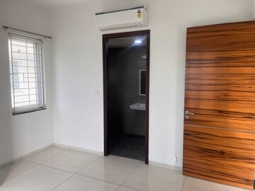 Room in 3 BHK Apartment at Jayabheri The Summit, Narsingi – for Rent