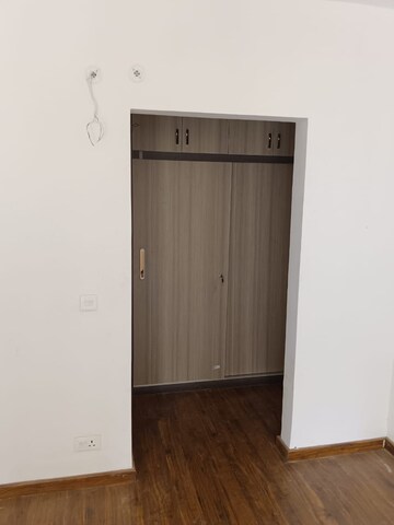  3.5 BHK Apartment at Rishita Manhattan, Gomti Nagar – for Rent
