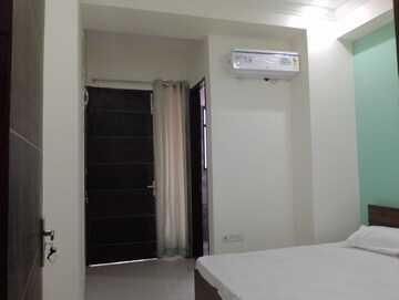 Room in 2 BHK Apartment at Gail CGHS, Sector 56 – for Rent