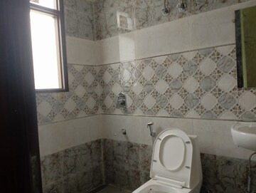 Bathroom in 2 BHK Apartment at Gail CGHS, Sector 56 – for Rent