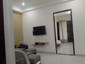 Room in 2 BHK Apartment at Gail CGHS, Sector 56 – for Rent