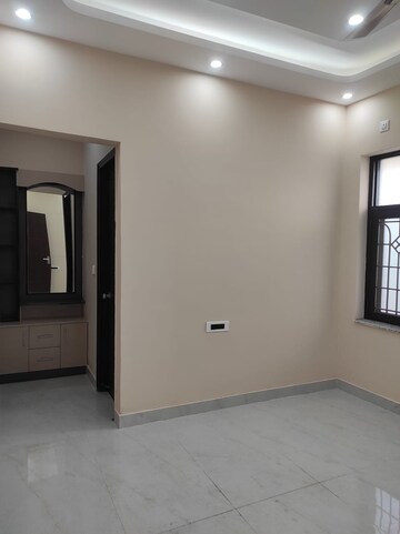 Master Bedroom in 3 BHK Villa at Malsi – for Rent
