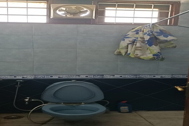 Attached Bathroom, dlf-city-phase-iv 3 Bedroom 3240 Sq.Ft. Builder Floor In Dlf Phase iv Gurgaon 8481394