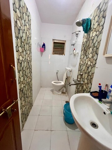 Bathroom in 2 BHK Apartment at Indiranagar – for Rent