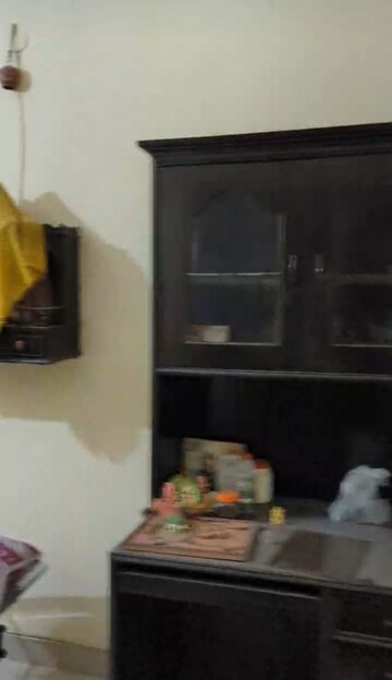 Room in 4 BHK Apartment at Green Fields Colony – for Sale