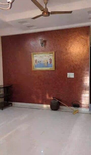 Living Room in 4 BHK Apartment at Green Fields Colony – for Sale