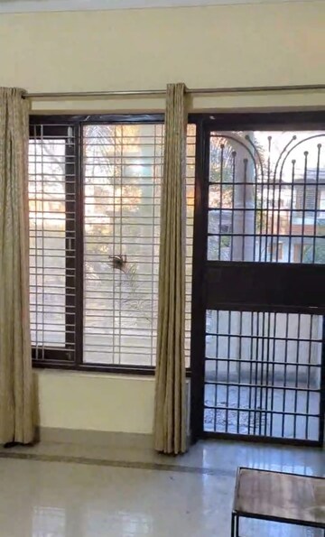 Room in 4 BHK Apartment at Green Fields Colony – for Sale