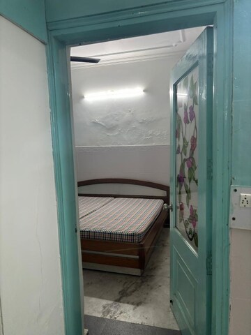Bathroom in 2 BHK Builder Floor at Satyam Plaza, Sector 15 – for Rent