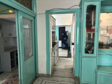 Furnished Amenities in 2 BHK Builder Floor at Satyam Plaza, Sector 15 – for Rent