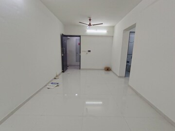 Room in 1 BHK Apartment at Godrej Central, Chembur – for Rent