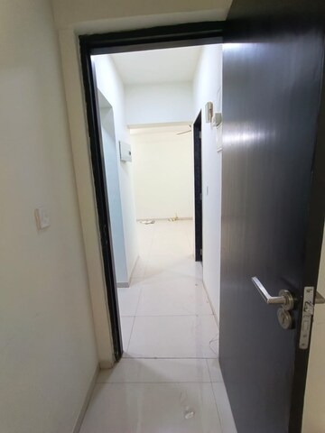 Room in 1 BHK Apartment at Godrej Central, Chembur – for Rent