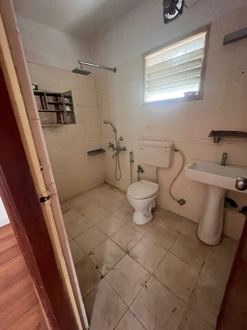Bathroom in 3 BHK Apartment at Indiranagar – for Rent