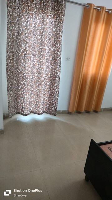 Bedroom in 3 BHK Independent House at Delta Ii Greater Noida – for Rent