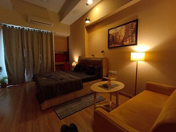 Master Bedroom in Studio Apartment at Gaur City Center, Sector 4, Greater Noida – for Rent