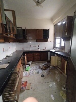 6+ BHK Independent House For Sale in Sector 56