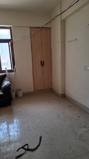 Bathroom in 1.5 BHK Apartment at Victoryone Central, Sector 12 Greater Noida – for Sale
