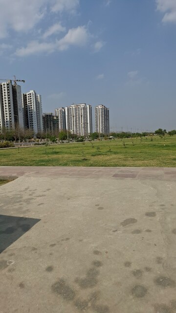 Living Room in 1.5 BHK Apartment at Victoryone Central, Sector 12 Greater Noida – for Sale