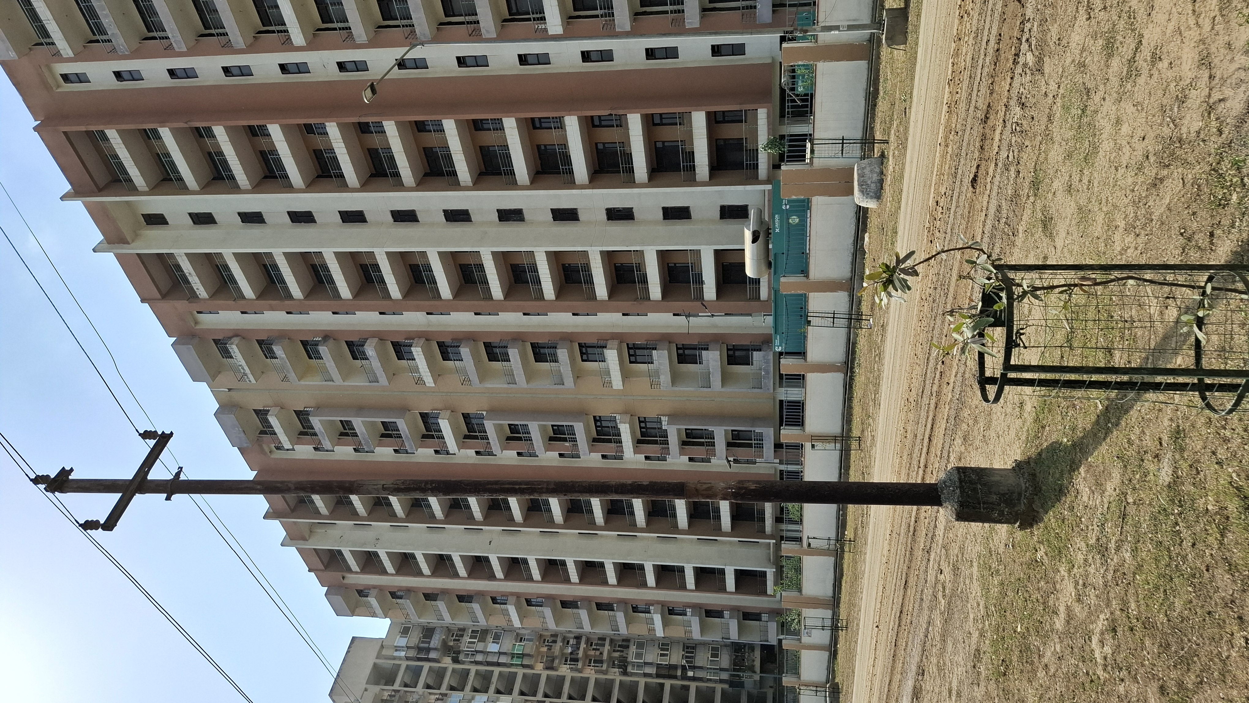 1.5 BHK Apartment For Sale in Victoryone Central