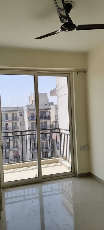 Furnished Amenities in 3 BHK Apartment at ROF Aalayas, Sector 102 – for Rent