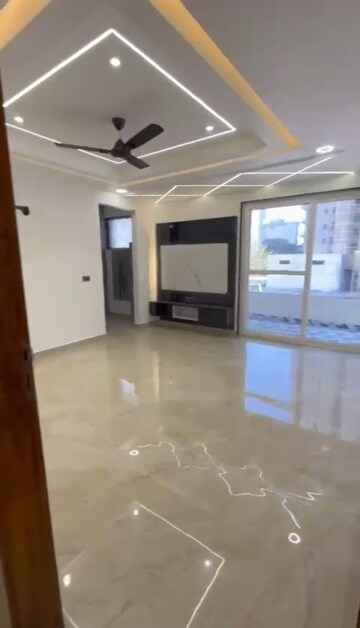 Master Bedroom in 4 BHK Builder Floor at Parklands, Sector 85 – for Sale