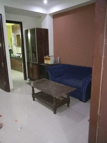 Living Room in 2 BHK Apartment at Sector 28 – for Rent