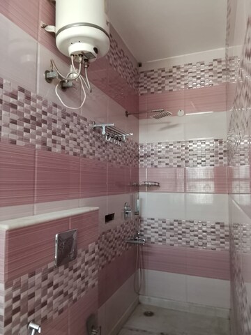 Bathroom in 3 BHK Builder Floor at Safdarjung Enclave – for Rent