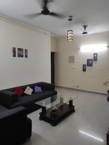 Master Bedroom in 3 BHK Apartment at Jaypee Greens Star Court, Jaypee Greens – for Rent