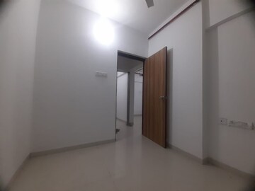 Master Bedroom in 1 BHK Apartment at Avant Hillway, Goregaon East – for Rent
