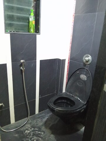 Bathroom in 1 BHK Apartment at Andheri East – for Rent