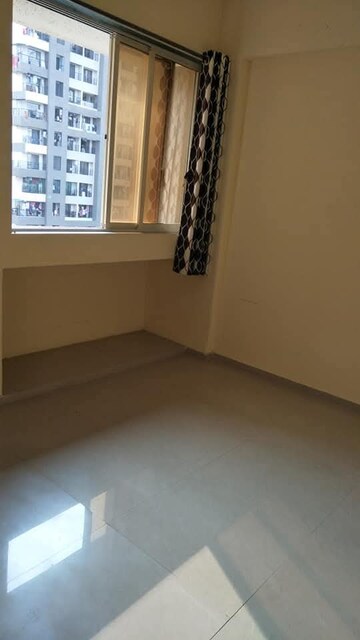 Master Bedroom in 2 BHK Apartment at Laxmi Avenue D Global City Ph-1, Virar West – for Rent