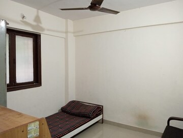 Bedroom in 2 BHK Apartment at Mahakali Nagar – for Rent