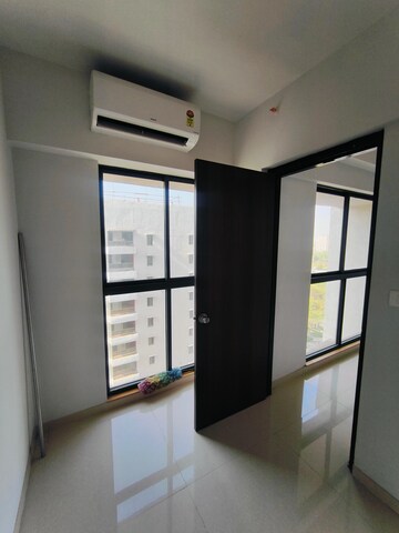 Master Bedroom in 2.5 BHK Apartment at Lodha Palava Downtown Dombivli East, Dombivli East – for Rent