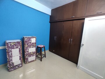 Room in 1 BHK Apartment at Manpada – for Rent